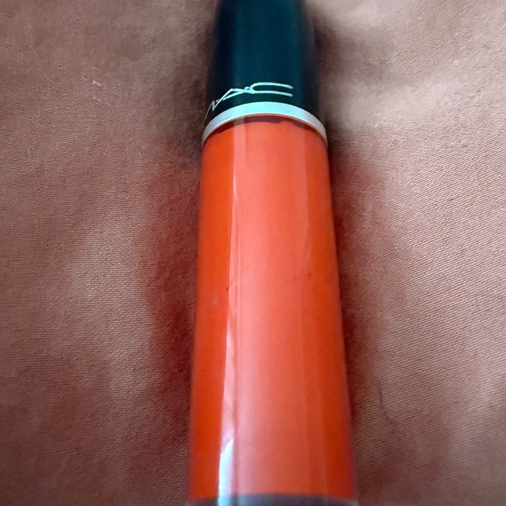 MAC Cosmetics mac retro